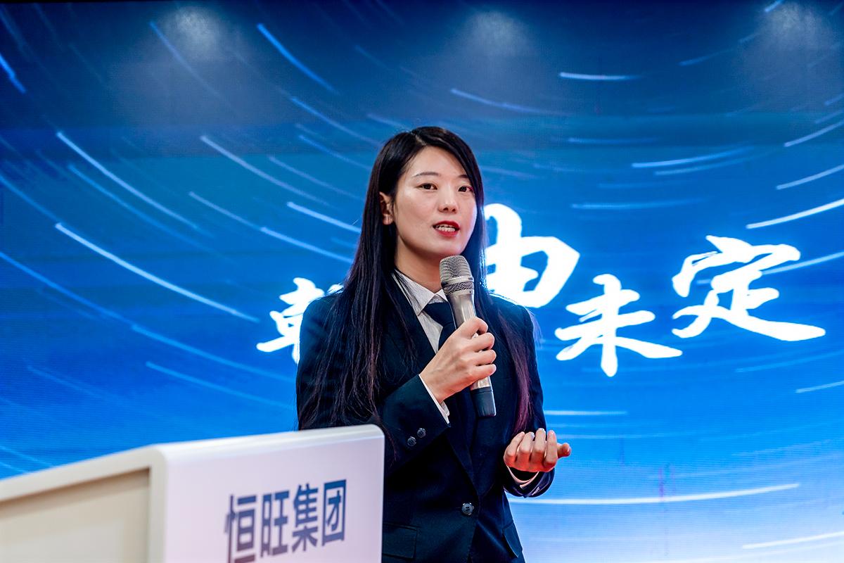 外貿(mào)部總經(jīng)理助理、鉆樁部長劉美紅