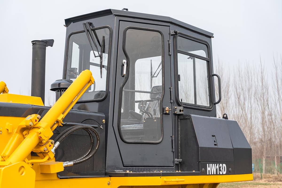 HW13D推土機