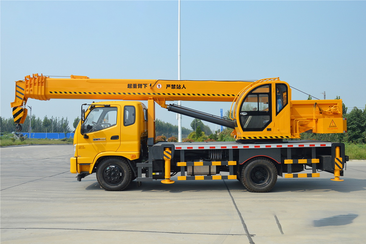 HWFT12T福田瑞沃汽車(chē)吊