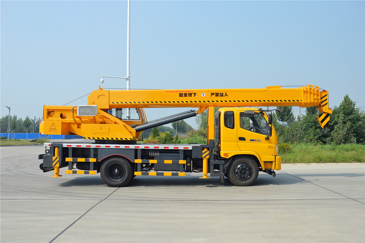 HWFT12T福田瑞沃汽車(chē)吊