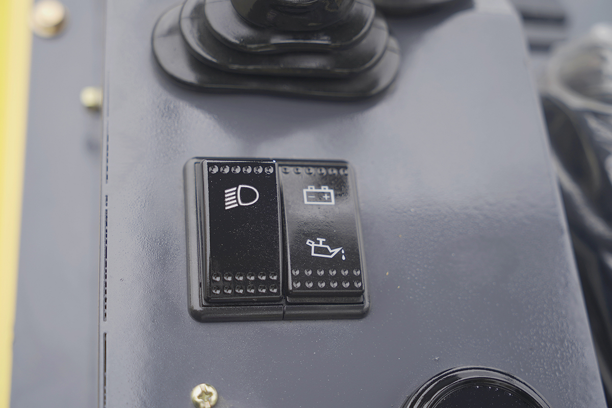 HW-16小型挖掘機