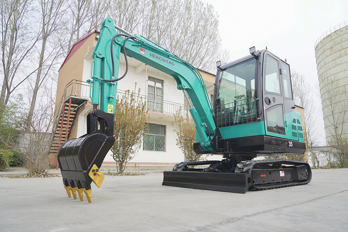 HW-35小型挖掘機(jī)