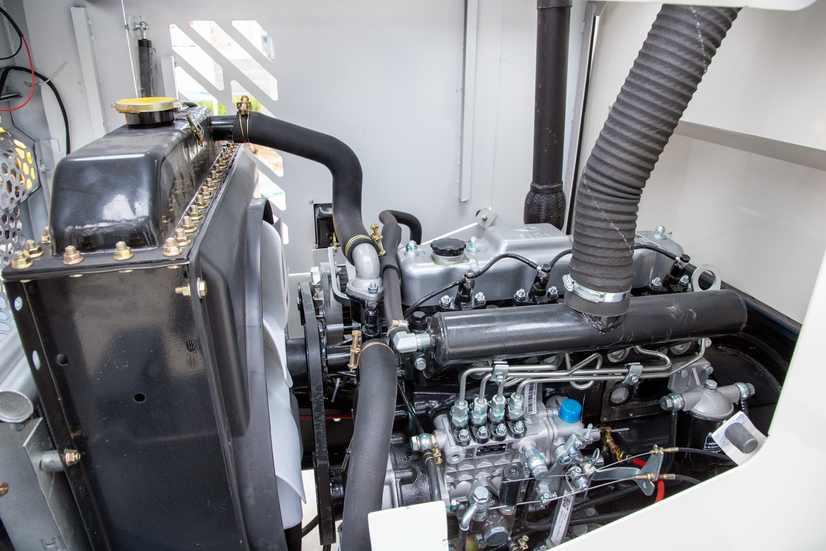 HWC-40A燃油叉車(chē)