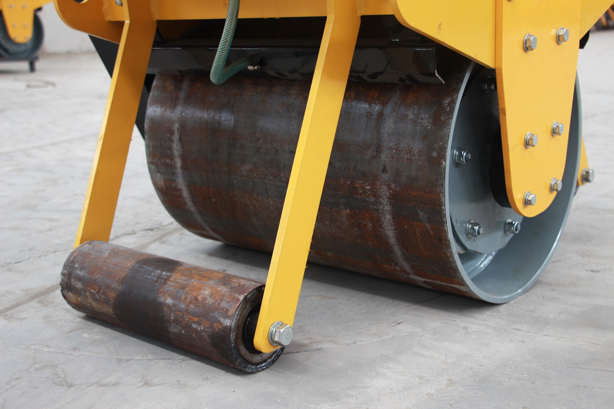 HW-450手扶式壓路機