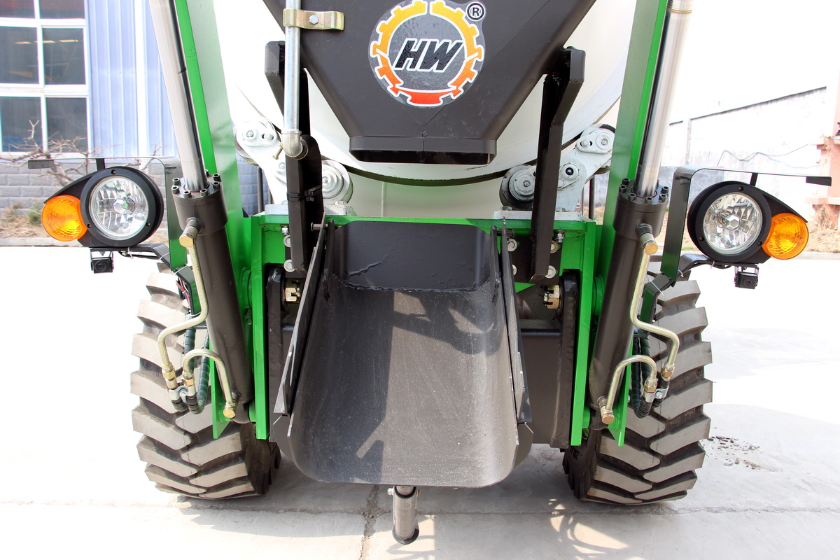 HWJB120自上料攪拌車