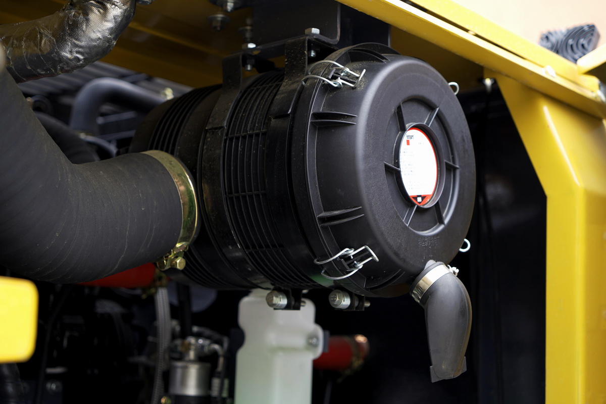 HWL110輪式挖掘機