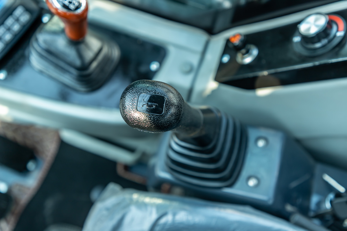 HWL-80輪式挖掘機(jī)